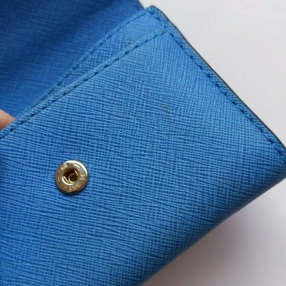 Michael Kors Blue Wallet Keychain - Picture 10 of 10